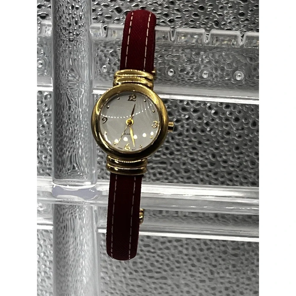 Quartz Japan Movement Gold Tone Women‎ Watch Red Bangel New Battery